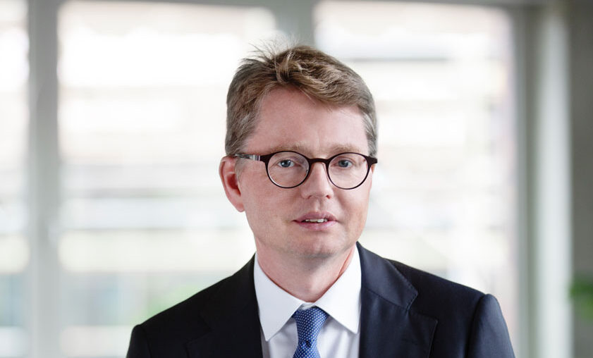 Stärkere PKV-Mitfinanzierung der Pflege: Reuther weist Klingbeil-Forderung zurück