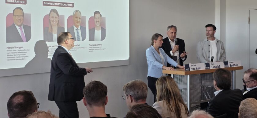 Versicherer warnen vor "extremem Margendruck" und hoffen auf Cross-Selling: "Die Politik wird nicht happy sein, wenn wir 16 Millionen Riester-Verträge nur umschichten"