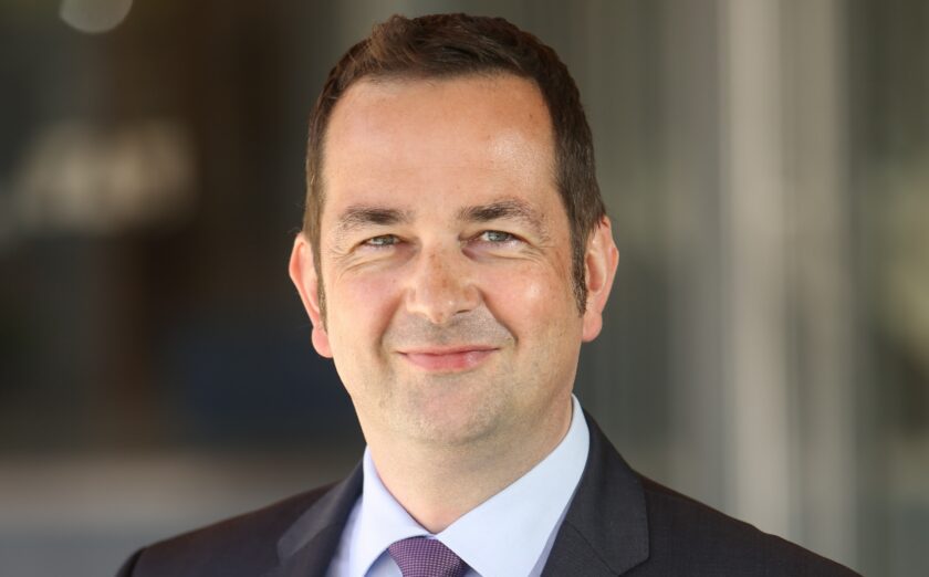 Guidewire-Manager Schoenauer: „45 Prozent der Bruttoprämien liegen noch auf Legacy-Systemen“