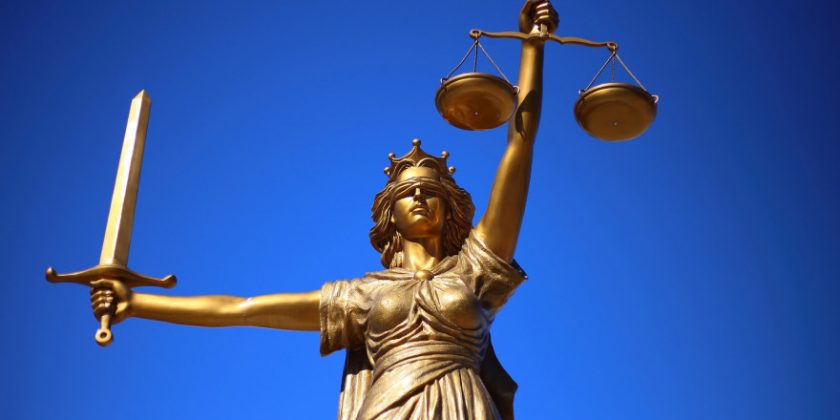 Spieß umgedreht: Check24 gewinnt vor Gericht gegen Huk-Coburg