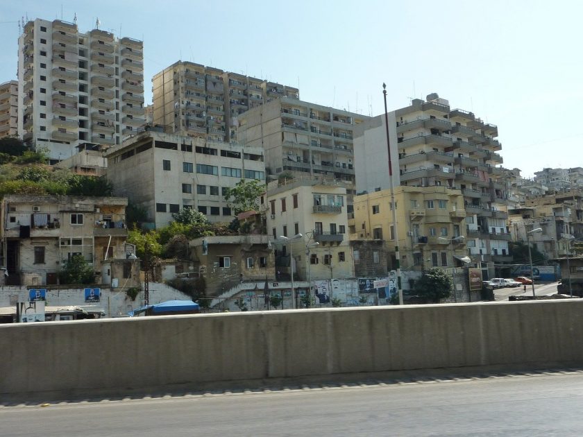 Zwei Explosionen in Beirut: Tote und Milliardenschäden