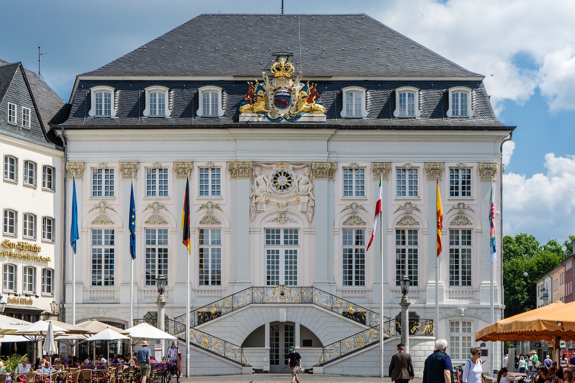 Stadt Bonn verklagt ExBürgermeisterin auf MillionenSchadenersatz Versicherungswirtschaftheute Stadt Bonn verklagt ExBürgermeisterin auf MillionenSchadenersatz Versicherungswirtschaftheute