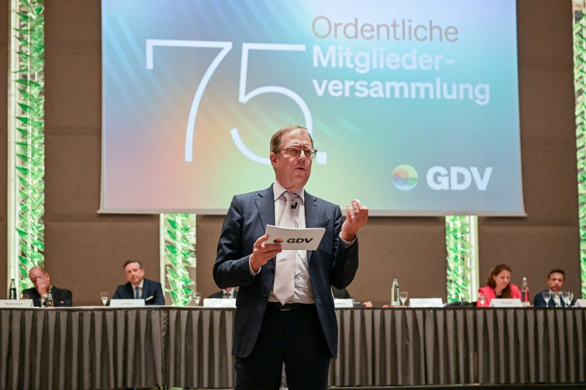Rollinger Einstimmige Wiederwahl für GDV-Präsident Norbert Rollinger ...