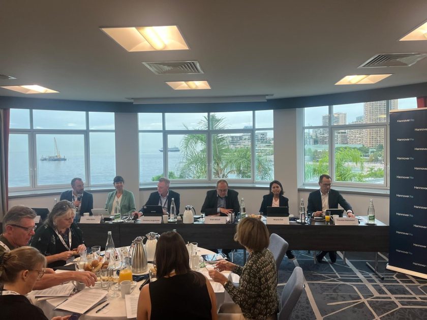 Hannover Rück bringt Bond-Investoren dazu, auf Rendite zu verzichten